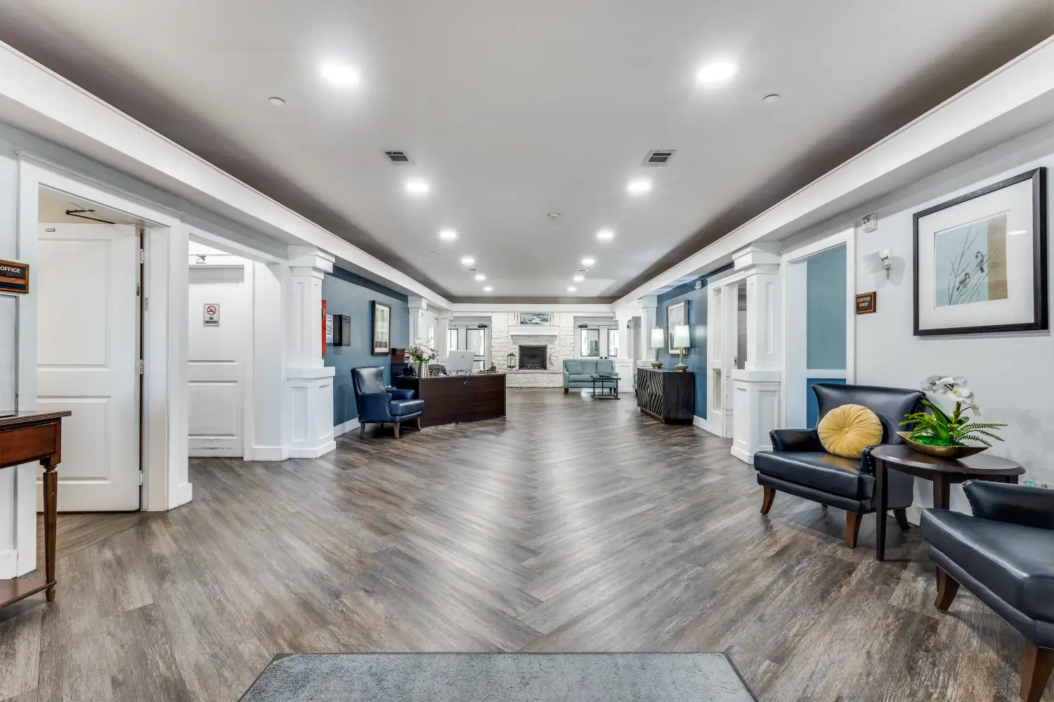 Senior living community lobby and reception area at The Ivy of McKinney assisted living in McKinney Texas